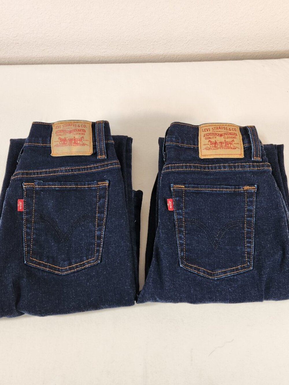Levi's 512 Perfectly Slimming Bootcut Stretch Jeans Womens 4M TWO Pair READ DESC